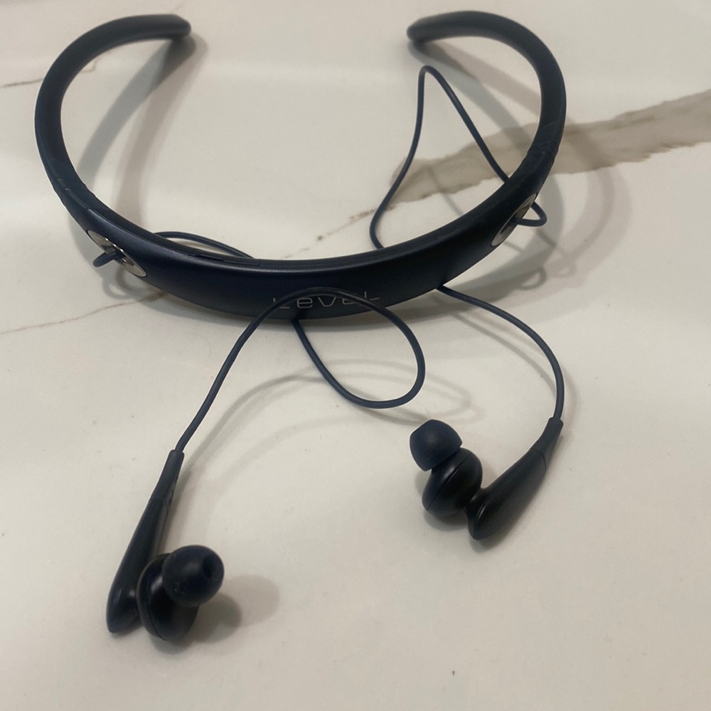 Samsung earbuds